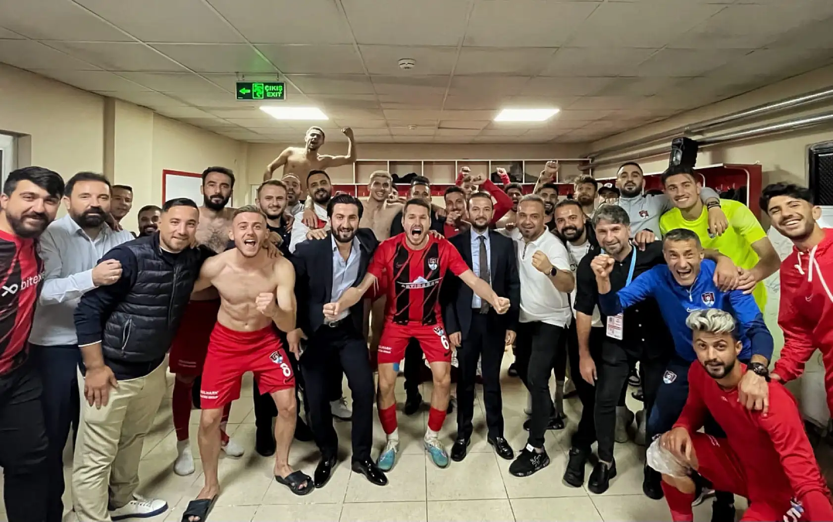 Vanspor - Esenler Erokspor maçından kareler