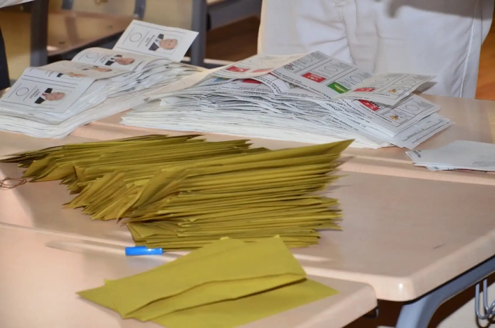 Siyasi partiler sonuçları anlık takip edebilecek!