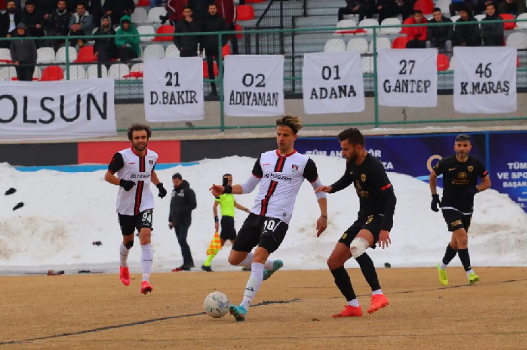 Vanspor-Amedspor dostluk maçı