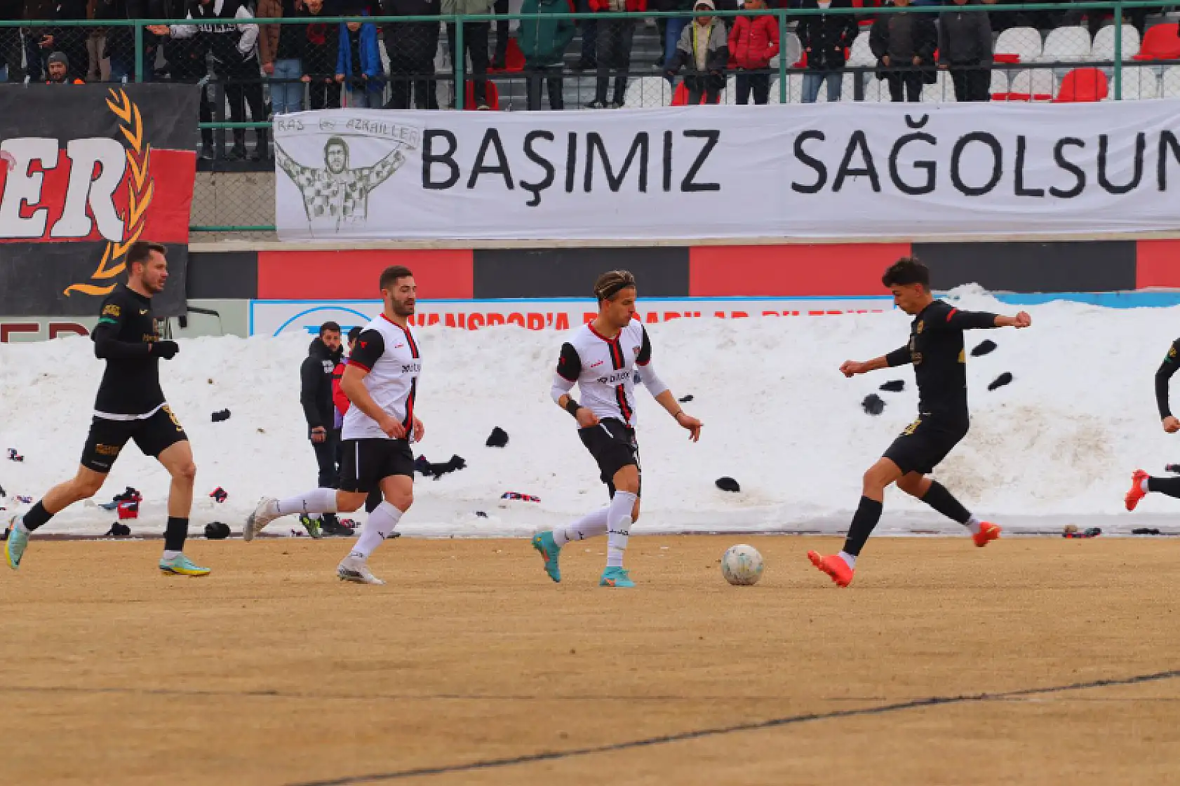 Vanspor-Amedspor dostluk maçı