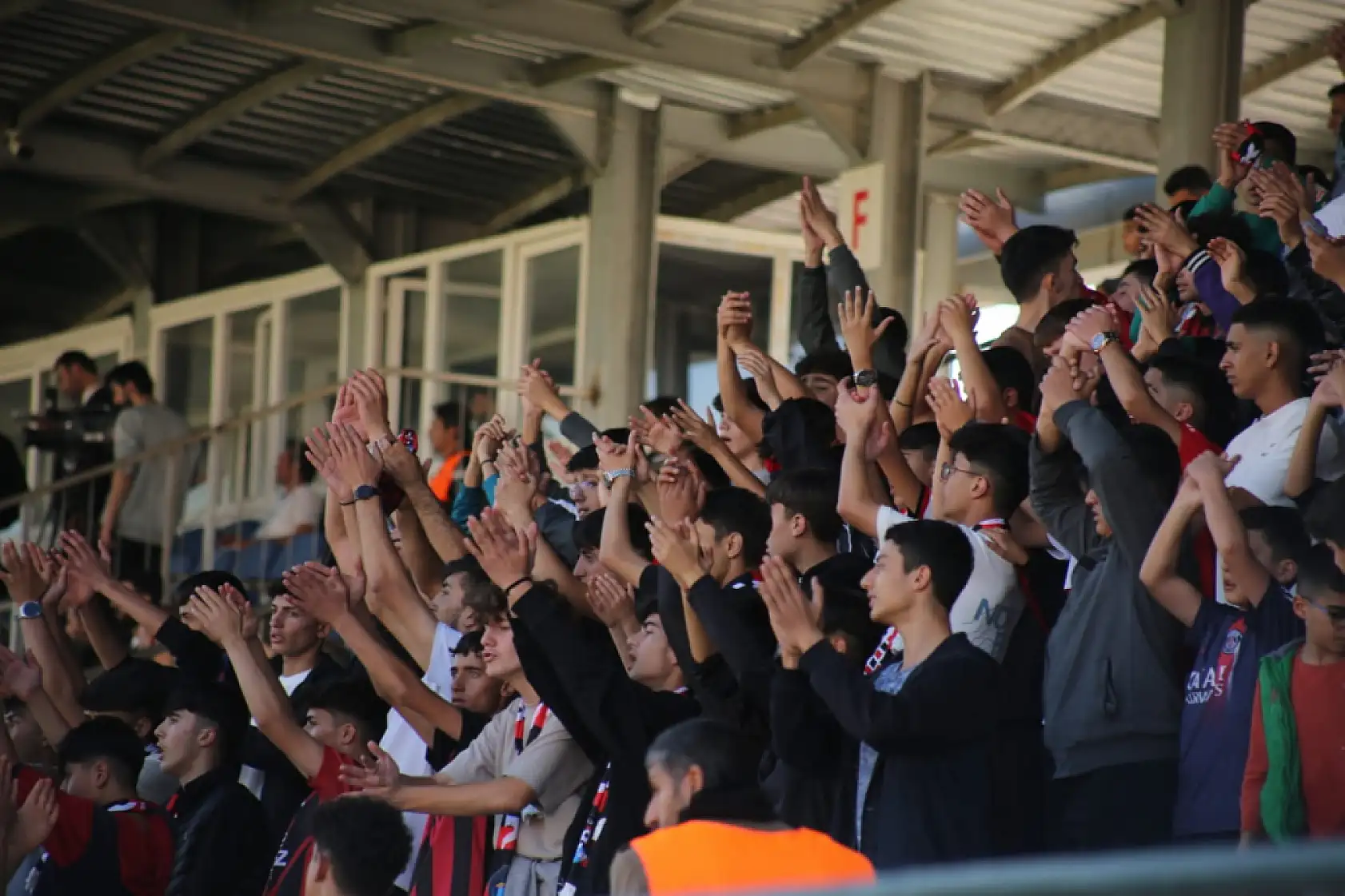 Vanspor - Esenler Erokspor maçından kareler