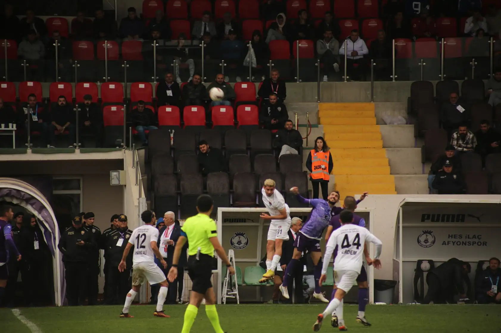 Afyonspor 0-1 Vanspor maçından kareler