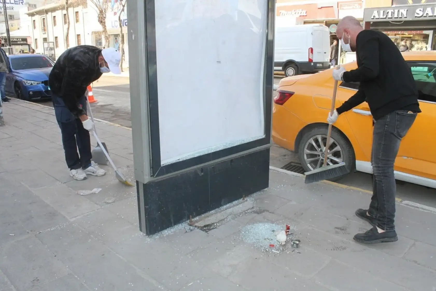 İMO Van sokaklarını temizledi
