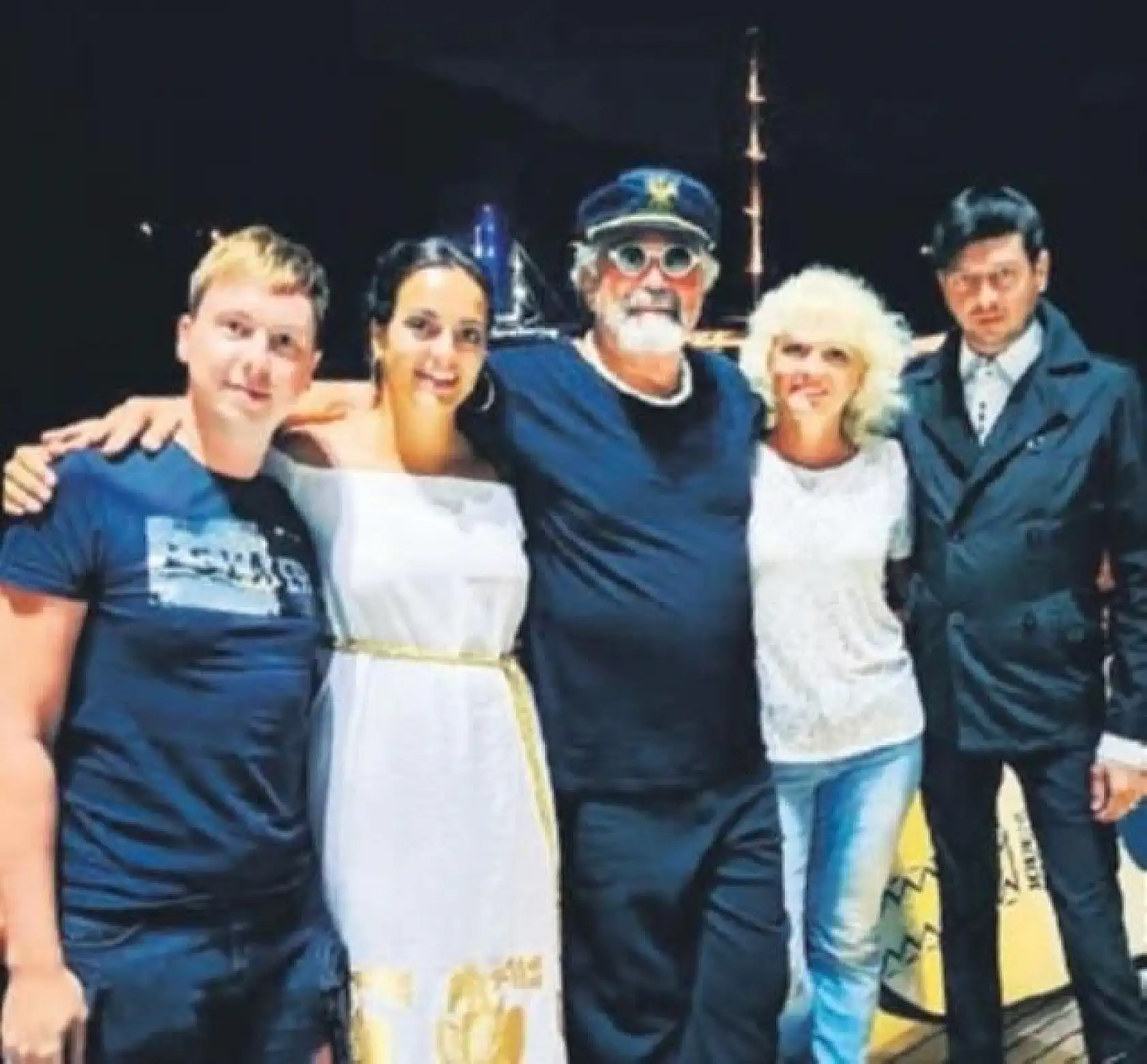 78 yaşındaki Türk Ukrayna güzeli ile evlendi