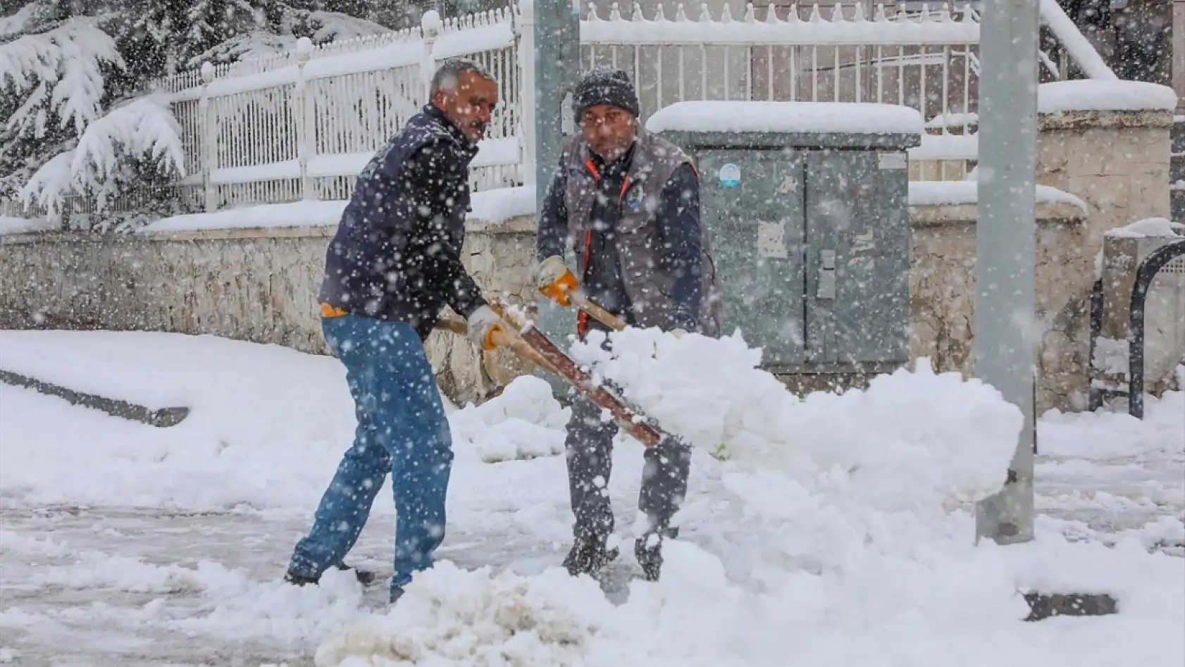 Van'da kar manzaraları... 21 Kasım 2023