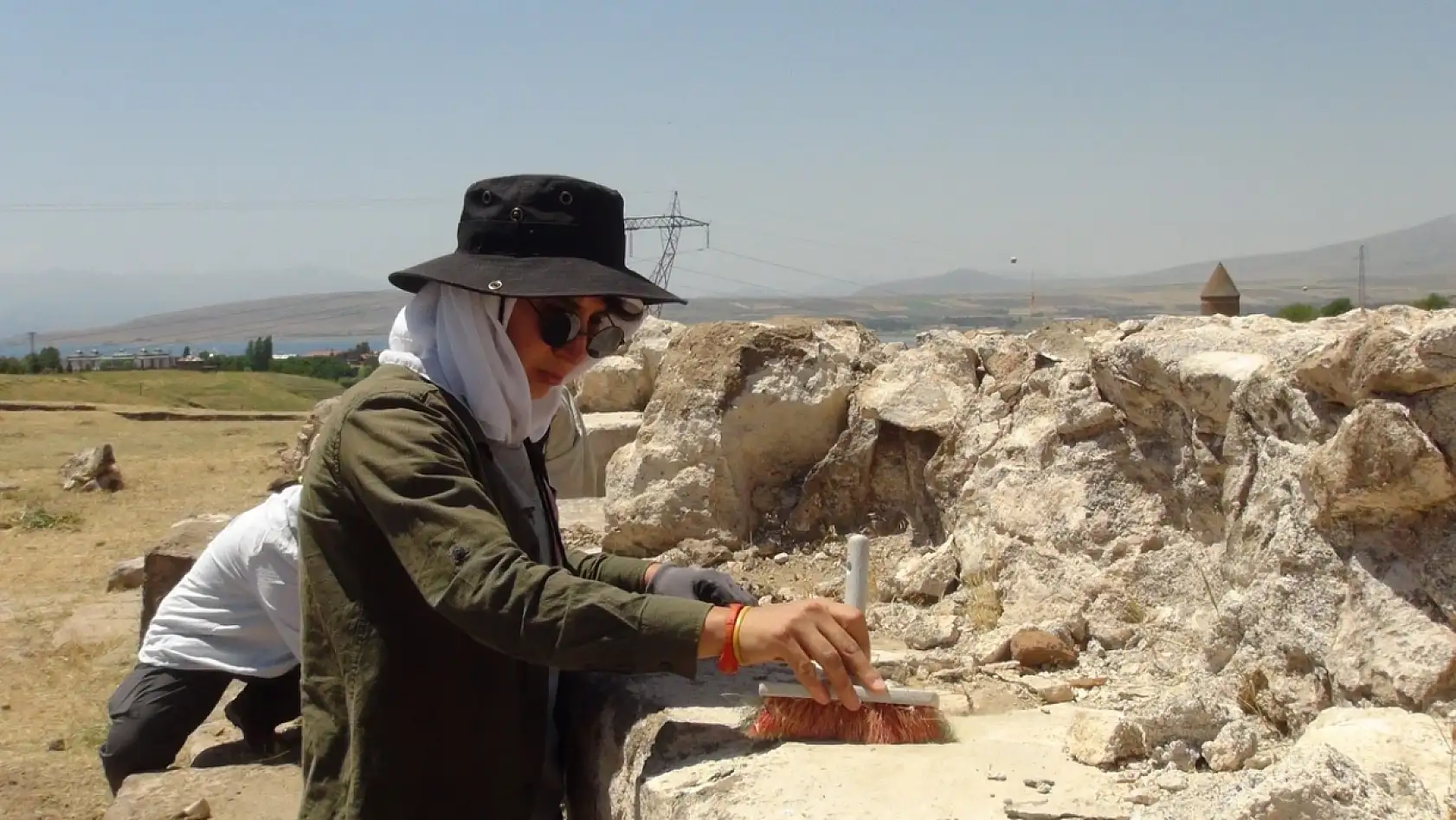 Van YYÜ arkeologlarından 5 bin yıllık bulgu!
