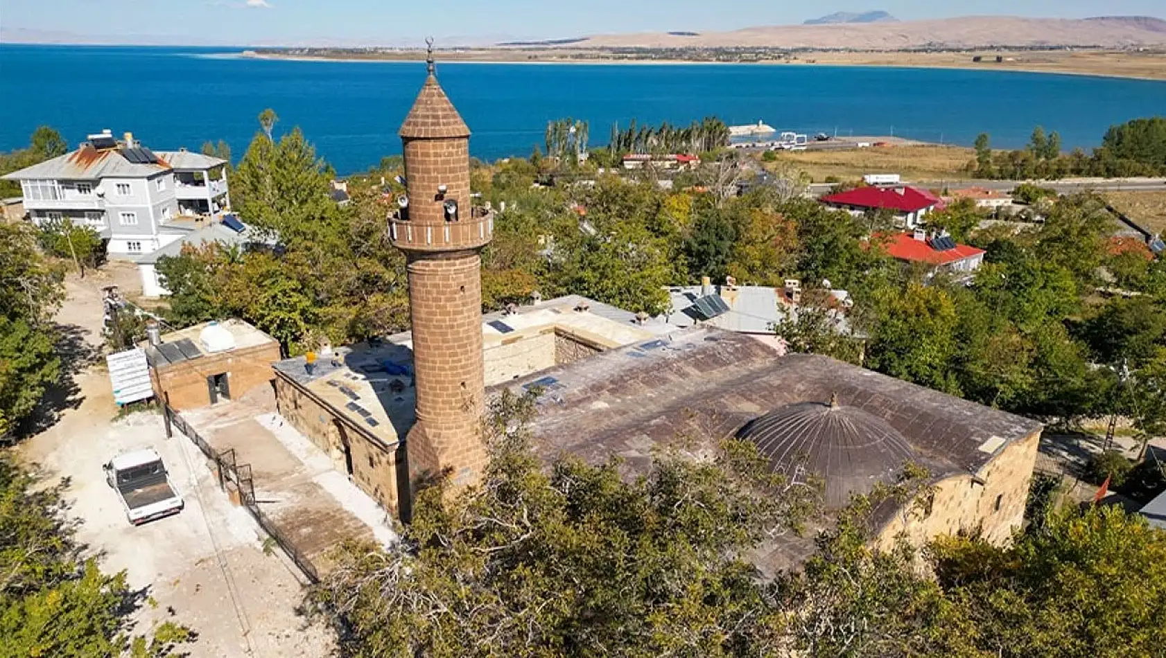 Van'daki tarihi İzzeddin Şir Camii ve Medresesi restore ediliyor