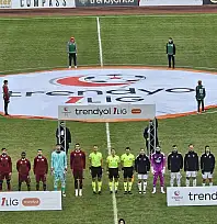 Vanspor, Bandırma deplasmanında 10 kişi kaldı, 2-0 mağlup oldu