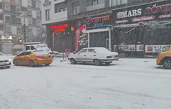 Van'da 296 yerleşim yeri ulaşıma kapandı