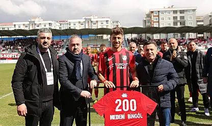 Vanspor kaptanına onur plaketi