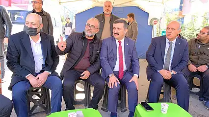 Bursa Milletvekili Türkoğlu'ndan Vanlı işçilere ziyaret