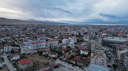 Van'da 47 iş yeri kiraya verilecek!