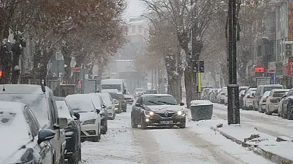 Van'da kar yağışı akşama kadar sürecek!