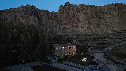 Van tarihi camisi cemaatiyle buluştu