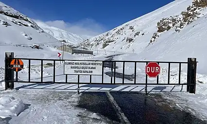 Bahçesaray-Hizan yolu ulaşıma kapatıldı