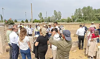 Gazeteciler Van'ın tarihi ve kültürel alanlarını gezdi