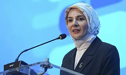 Kasım ayı yaşlı ve engelli aylıkları hesaplara yatırılmaya başlandı