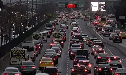 Kış lastiği zorunluluğu 15 Kasım'da başlıyor