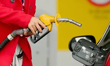 Motorine zam bu gece geliyor