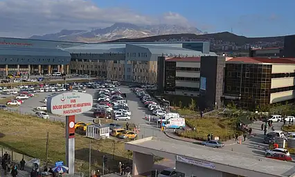 Van'da yapay zeka destekli MR cihazı hizmete girdi