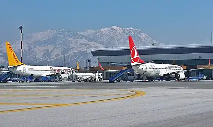 Vangölü Aktivistleri Derneği'nden havalimanı tepkisi!