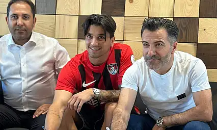 Vanspor, Francese Regis Crespi'yi renklerine bağladı