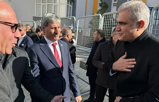 AK Parti'de Tuşba adayı Süleyman Oflas'a yoğun ilgi