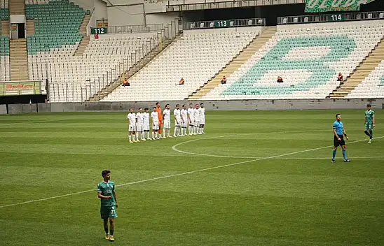 Bursaspor – Van Spor maçı yarıda kaldı! Van Spor sahayı terk etti