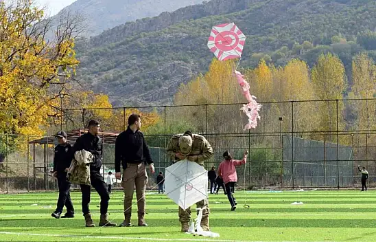 Çatak'ta 100. yıl uçurtma şenliği