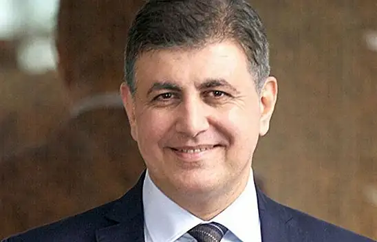 Cemil Tugay kimdir, nerelidir ve kaç yaşındadır?