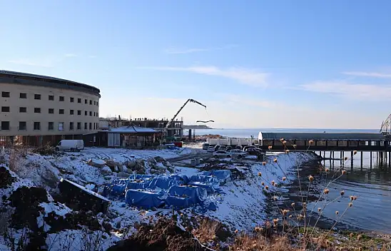 ÇEVDER Başkanı Kalçık'tan sahildeki otel inşaatına tepki!