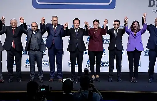 DEVA Partisi Van'da 3 ilçe belediye başkan adayını açıkladı