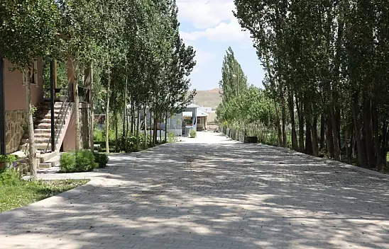 Hoşab Mahallesi Parke Taşıyla Buluştu