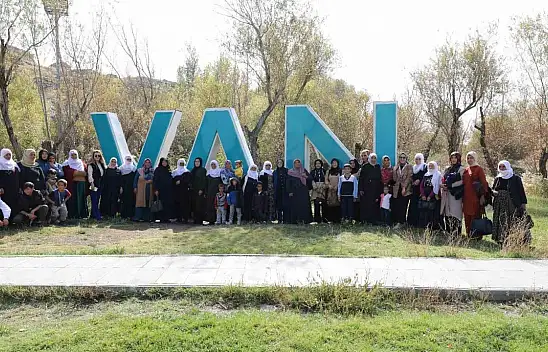 İpekyolu Belediyesi'nden mutlu kadınlar etkinliği