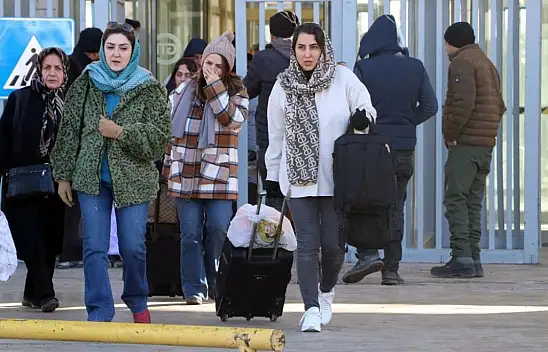 İranlılar, Van'daki otelleri doldurdu