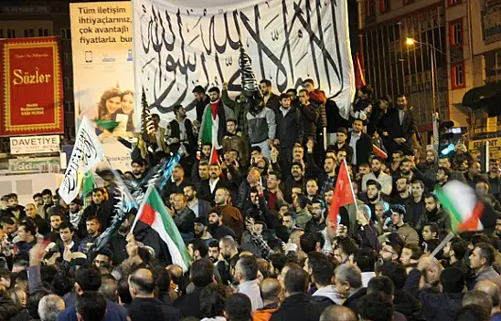 İsrail'in Gazze'deki hastaneye saldırısı protesto edildi