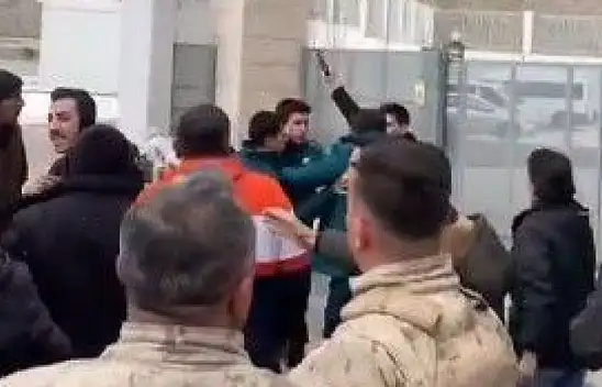 Kapıköy'de gerginlik: Havaya ateş edildi