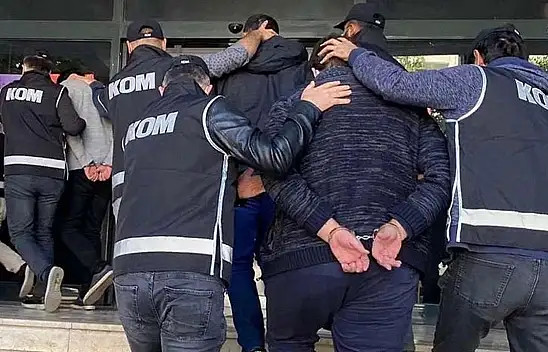 Özalp'ta 3 hükümlü yakalandı