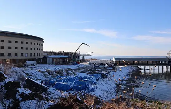 Sahildeki otel inşaatına yıkım kararı