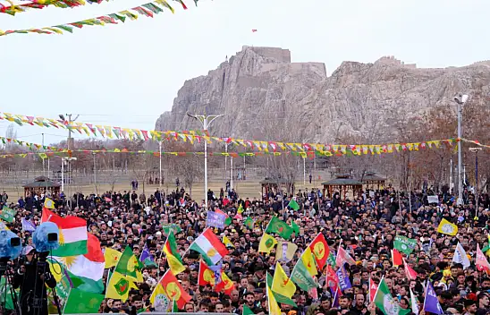 Şedal ve Zeydan Van Nevruz'unda ne mesaj verdi?