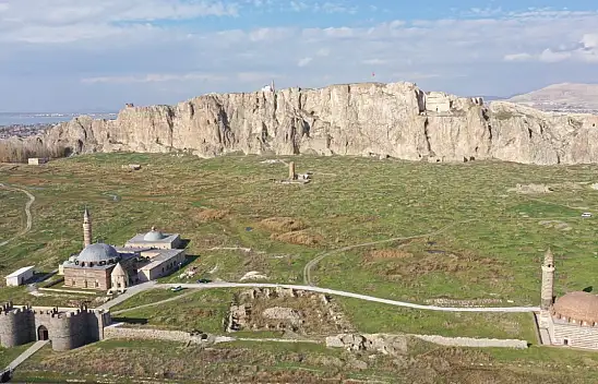 Tarihi Ulu Camii'nde restorasyon başlıyor