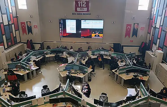 Van 112'nin başı 'gereksiz çağrılarla' dertte