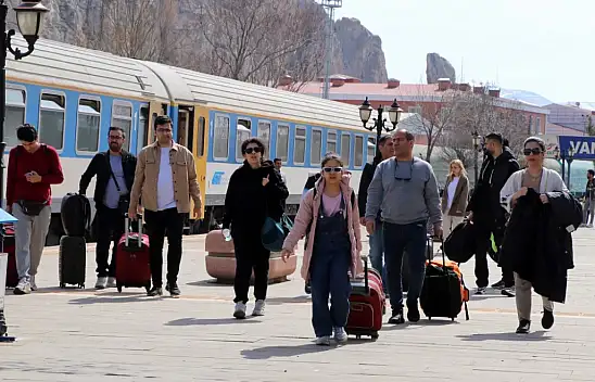 Van'a Nevruz akını başladı: 60 bin turist bekleniyor