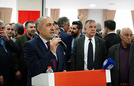Van AK Parti'de bayramlaşma programı düzenlendi