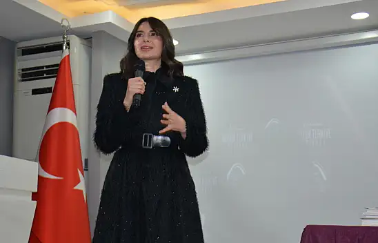 Van AK Parti'de 'siyaset akademisi' programı düzenlendi