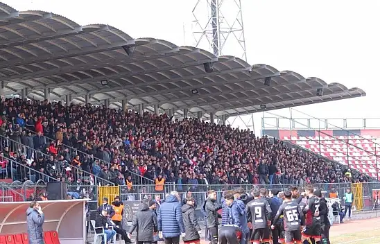 Van'da 12 taraftar gözaltına alındı