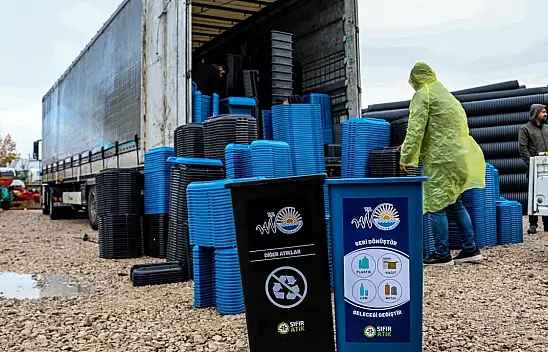 Van'da 3 bin sıfır atık kutusu dağıtıldı