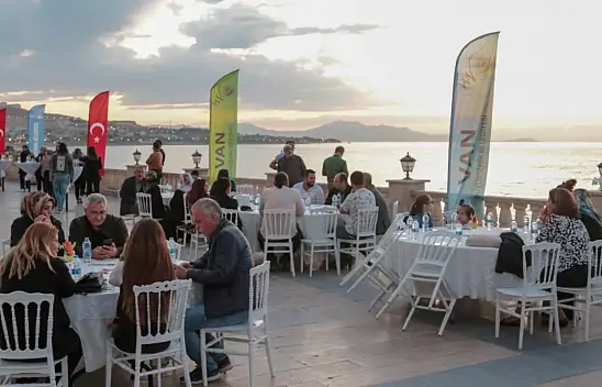 Van'da Alzheimer Günü programı düzenlendi