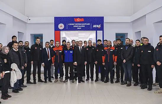 Van'da asrın felaketinin birinci yılında anma programı düzenlendi
