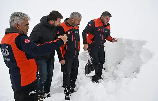 Van'da çığ tehlikesi olan yerleri belirleyen ekip kuruldu